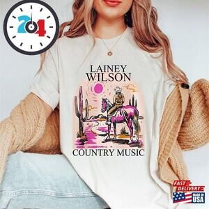 Lainey Wilson Country Music T-Shirt World Tour  Shirt Cowgirl  Classic